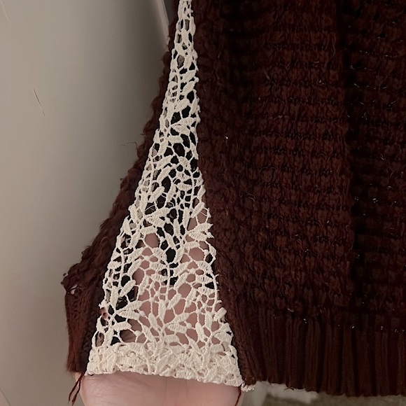 T/O Knit Crop Sweater - Picture 2 of 7